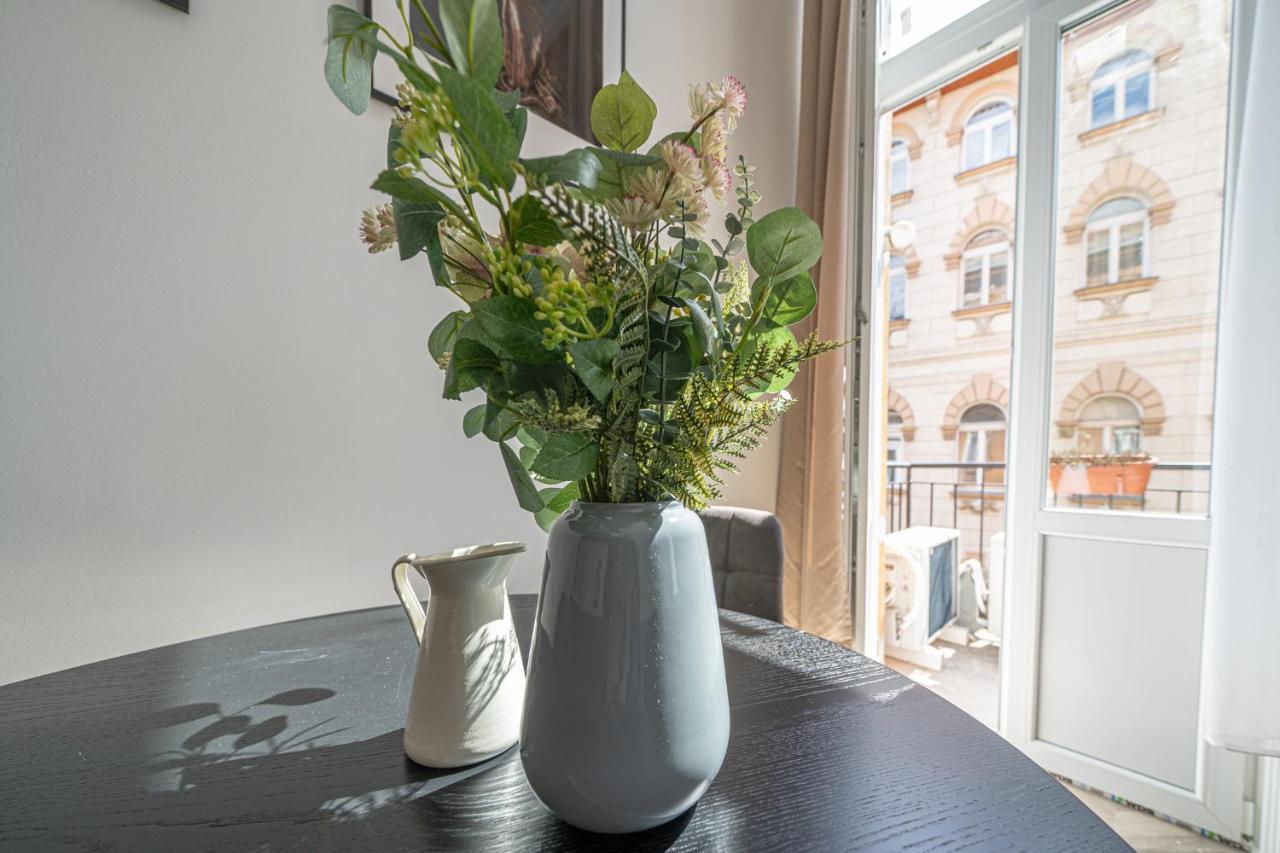 K33- Boutique Apartments, Best Location, By Bqa Βουδαπέστη Εξωτερικό φωτογραφία